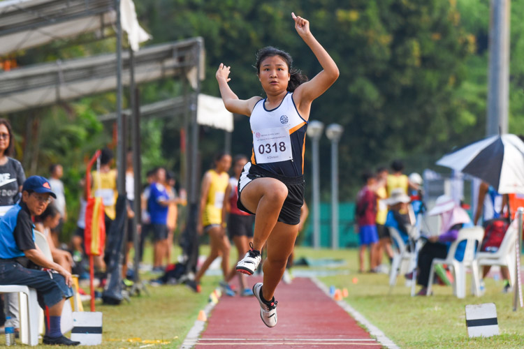 Gerlyn Sun of EJC placed ninth with 10.15m. (Photo 19 © Iman Hashim/Red Sports)