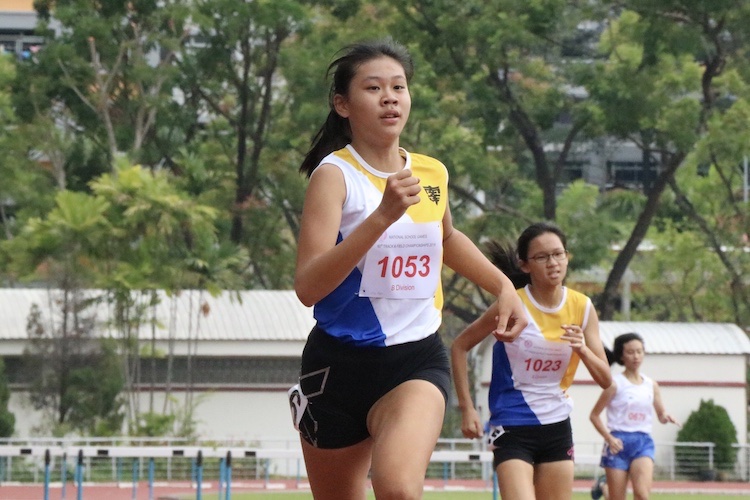 Wu Shu Han of Nanyang Girls' High School placed second with a timing of 1:09.