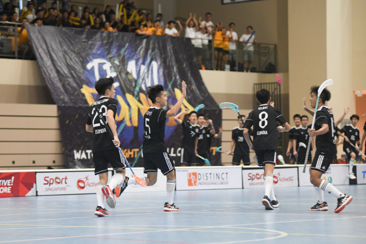 In a clash between two first-time semi-finalists of the National A Division Floorball Championship, dark horses Eunoia Junior College (EJC) came out tops with a convincing 6-1 victory over River Valley High School (RV). (Photo 1 © Stefanus Ian/Red Sports)