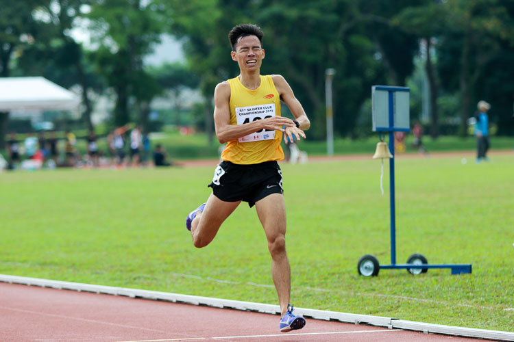 Tan Lui Hua of Wings Athletic Club (WAC) won the Men's 1500m event with a time of 4:09.15, an improvement on his personal best by 10 seconds. (Photo 1 © Clara Lau/Red Sports
