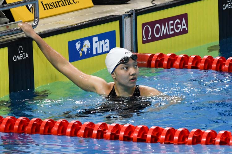 Ashley Lim clinched silver in the Women's 400m Freestyle event with a time of 4:20.91 at the 15th SNSC 2019 competitions.