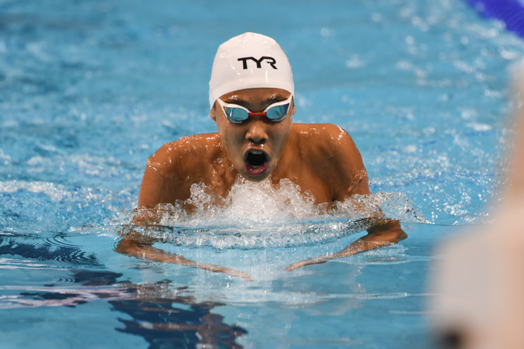 Alden Chee, 15, swimming the breaststroke leg of the Men's 200m Individual Medley B-final. (Photo 1 © Iman Hashim/Red Sports)
