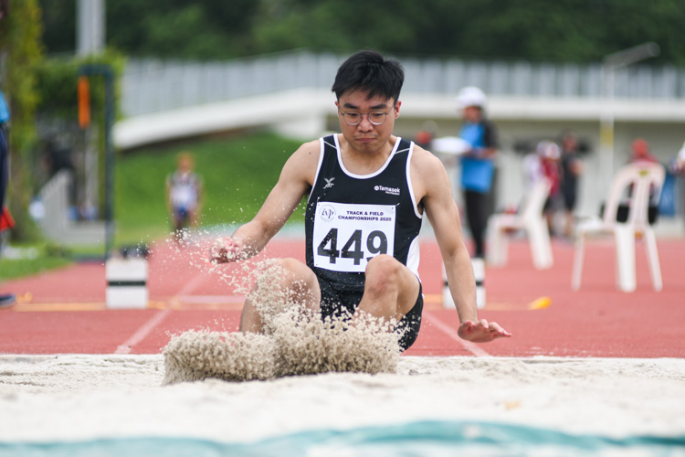 Lim Jun Bu of Temasek Polytechnic jumped a final distance of 11.65m to come in eighth in the Institute-Varsity-Polytechnic Men's triple jump event. (Photo 1 © Stefanus Ian)
