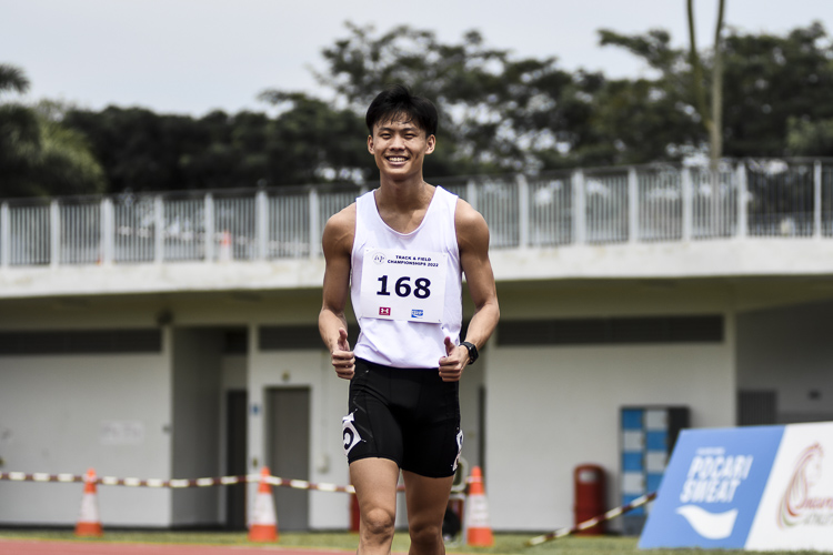 NTU's Xander Ho (#168) was the meet's fastest man over 100 metres, clocking 11.01 seconds against a 1.1m/s headwind. With a timed finals format and tricky wind conditions, Syazani Wahid (#63) of NUS grabbed the silver in 11.11s (-2.0m/s) while Xander's NTU teammate Praharsh Ryan (#169) claimed the bronze in 11.30s (-1.8m/s). (Photo 72 © Iman Hashim/Red Sports)