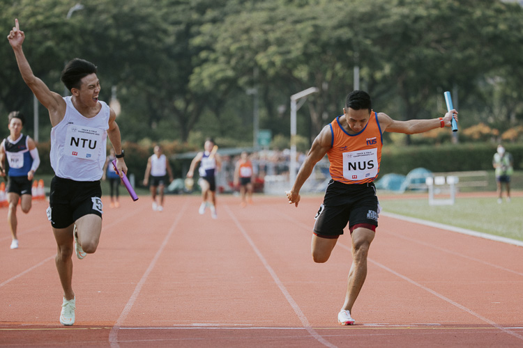 Two teams went under 42 seconds in the men’s 4x100m relay as NTU pipped title holders NUS by 0.09s to take the gold in 41.67s. (Photo 1 © Loh Guo Pei)