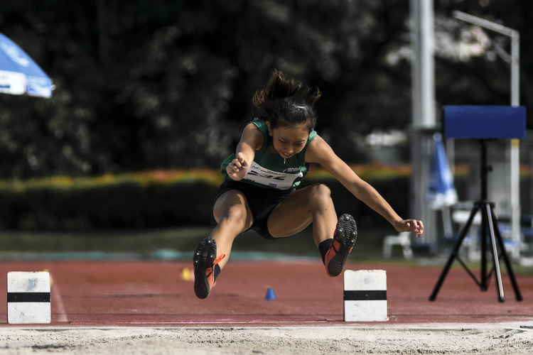 Lim En Ning (#206) of NTU completed a double gold with victory in the women's long jump, leaping a distance of 5.48 metres. This added to her high jump win three days earlier. Tyeisha Khoo (#232) of RP claimed the long jump silver recording a leap of 5.24m, while Valencia Ho (#282) of TP came in third with 5.13m. (Photo 41 © Iman Hashim/Red Sports)