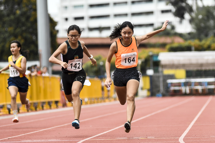 Tong Yan Yee (#164) of Singapore Sports School finished second in the A Div girls' 200m final in 27.19s. (Photo 1 © Iman Hashim/Red Sports)