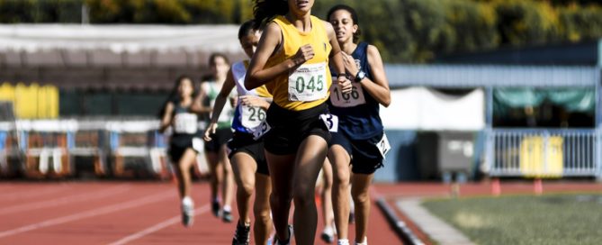 Cedar Girls' Caelyn Chew (#45) won the C Div girls' 800m final stopping the clock at 2:39.22. Manuela Sidhom (#166) of CHIJ St. Theresa's Convent finished close behind in silver position with a time of 2:40.17, edging out Nanyang Girls' Cheryl Tan (#264) who clocked 2:40.42 for the bronze. (Photo 1 © Iman Hashim/Red Sports)