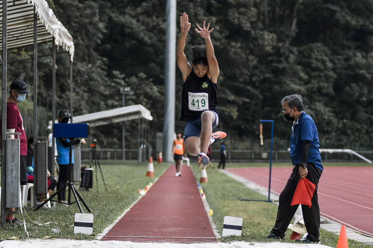 Oliver Ho (#419) of St. Patrick's School leapt 5.05m to place eighth in the C Division boys' long jump. (Photo 1 © Iman Hashim/Red Sports)