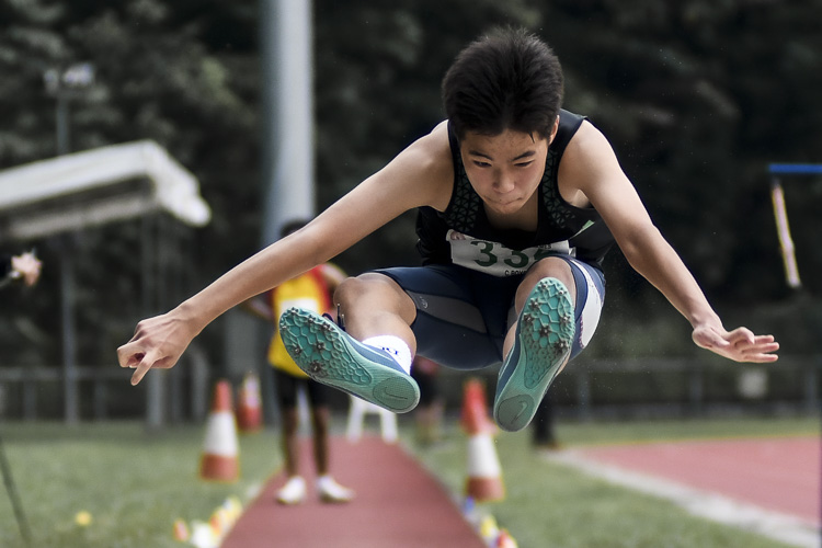 Shuen Ho (#334) of RI leapt 5.54m to place fifth in the C Division boys' long jump. (Photo 1 © Iman Hashim/Red Sports)