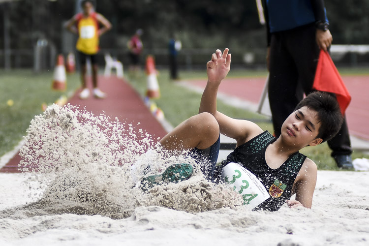 Shuen Ho (#334) of RI leapt 5.54m to place fifth in the C Division boys' long jump. (Photo 1 © Iman Hashim/Red Sports)