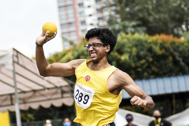 VJC's Chirag Vaswani (#289) placed eighth in the A Division boys' shot put. (Photo 1 © Iman Hashim/Red Sports)