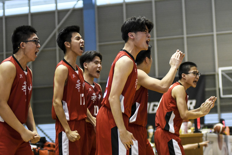 The HCI bench erupts in cheers. (Photo 1 © Iman Hashim/Red Sports)