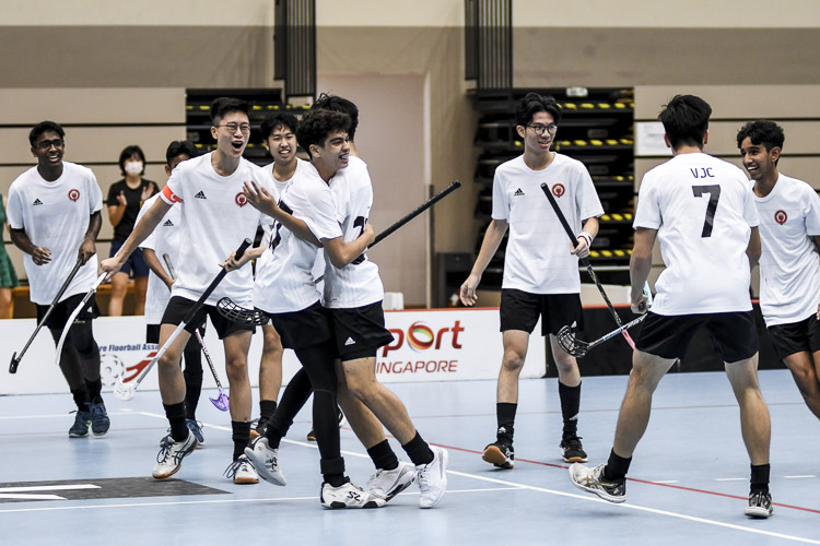 VJC celebrate the opening goal in the final. VJC beat RI 2-1 in the final to avenge a 1-3 loss to the same opponents in the group stage and reclaim the A Division boys' floorball title the school last won in 2017. (Photo 1 © Iman Hashim/Red Sports)