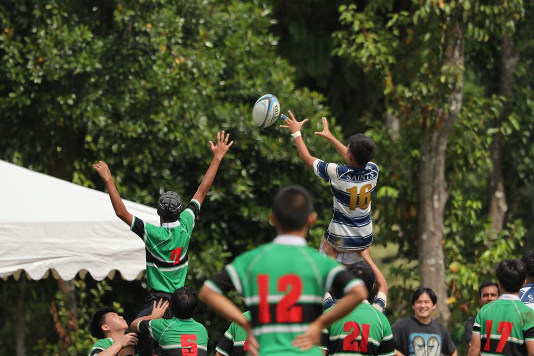 Gareth Koh (SA #16) is lifted into the air at the lineout.