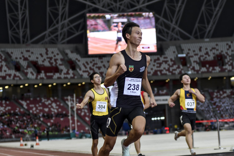 RI's Tate Tan (#238) claims victory in the A Div boys' 100m final in 10.74s, becoming the third-fastest schoolboy in the event in NSG history. ACS(I)'s Xavier Tan (#51) clinches the silver in 11.18s, while VJC's Ong Ying Tat (#304) takes bronze in 11.26s. (Photo 1 © Iman Hashim/Red Sports)