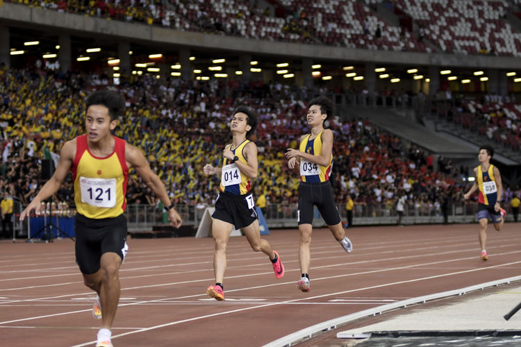 ACS(I) trio Mervyn Ong (#14), Ferrell Lee (#34) and James Lachlan Chin (#38) took fourth to sixth place in the A Div boys' 1500m final. (Photo 1 © Iman Hashim/Red Sports)