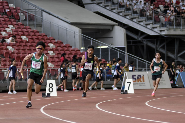 First leg of the B Div boys' 4x100m relay final. (Photo 1 © Iman Hashim/Red Sports)