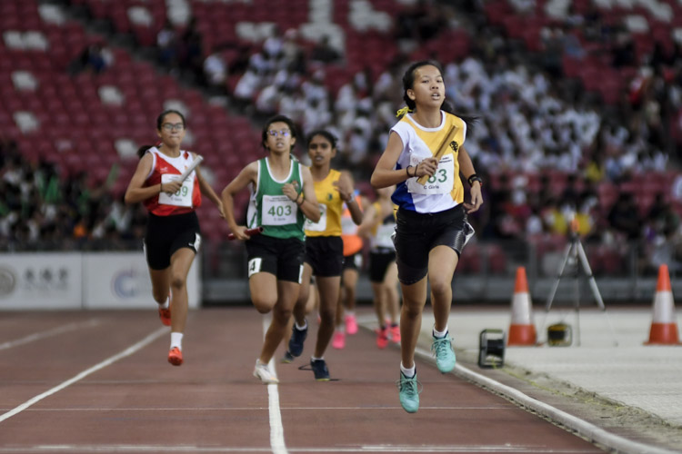 NYGH's Huang Tianai (#283) anchors her team to gold in the C Div girls' 4x400m relay final. NJC finished second, while Tanjong Katong Secondary finished third. (Photo X © Iman Hashim/Red Sports)