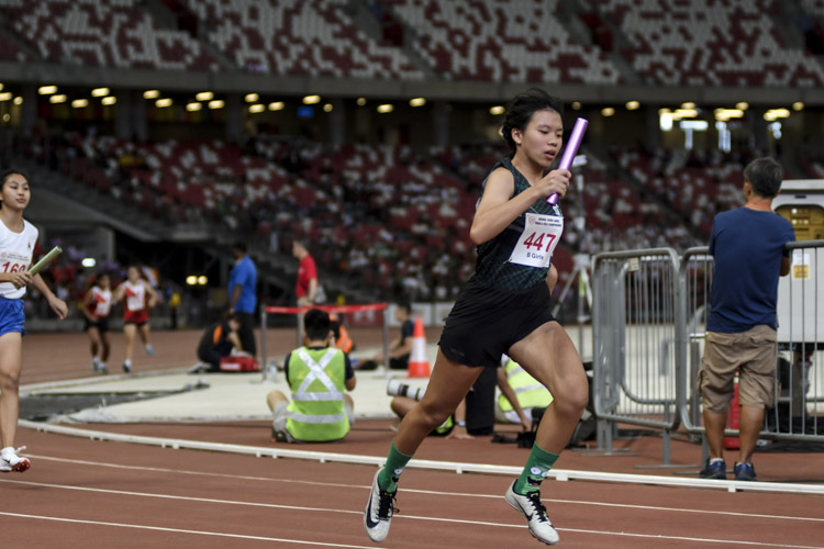 Second leg of the B Div girls' 4x400m relay final. (Photo 1 © Iman Hashim/Red Sports)