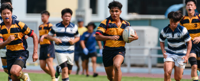 ACS(I)’s Hayyan Darwish (#6) sprints to the line to score his second try. (Photo 1 © Jared Chow/Red Sports)